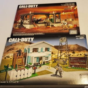 Mega Bloks Call of Duty Zombies Nuketown